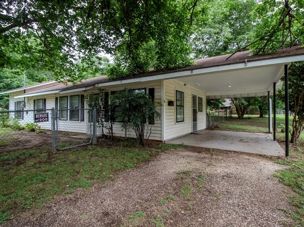 506 W Elm St, Crockett, TX 75835