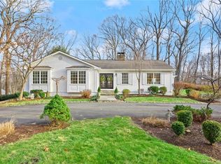 76 Nubel Ln, New Canaan, CT 06840