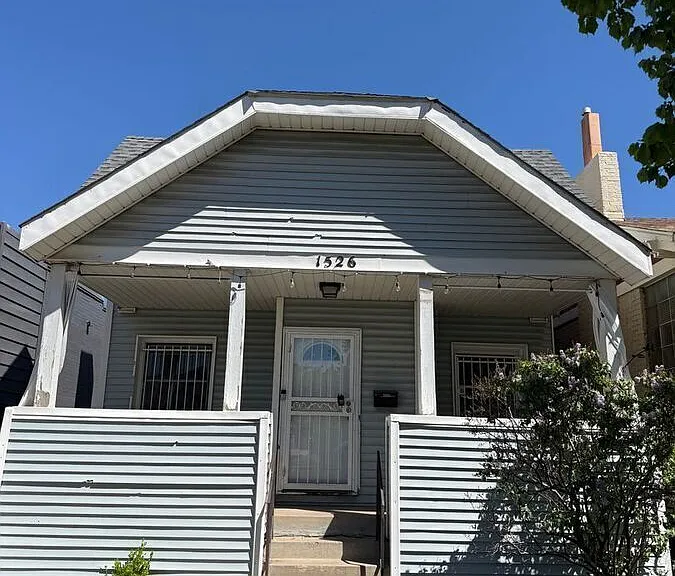 1526 N Lowell Blvd — Photo 1