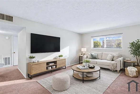 5800 Santa Fe Trl