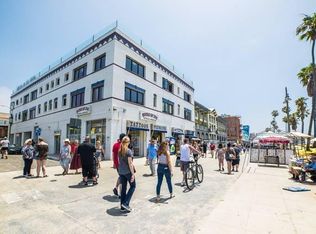 8 Brooks Ave, Venice, CA 90291