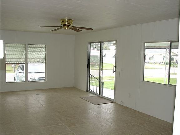 Living room - new tile