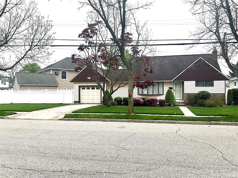 1st image of 11 Lincoln Boulevard