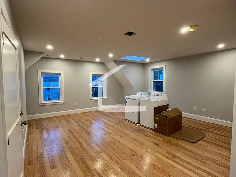 19 Shepard St #3A — Photo 3