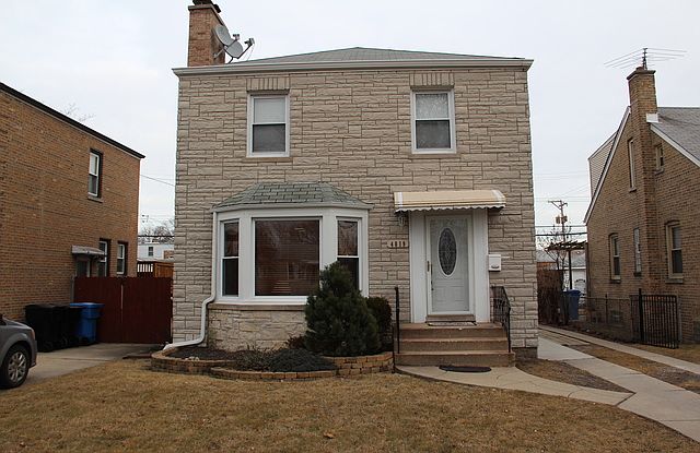1st image of 4819 N Nagle Ave