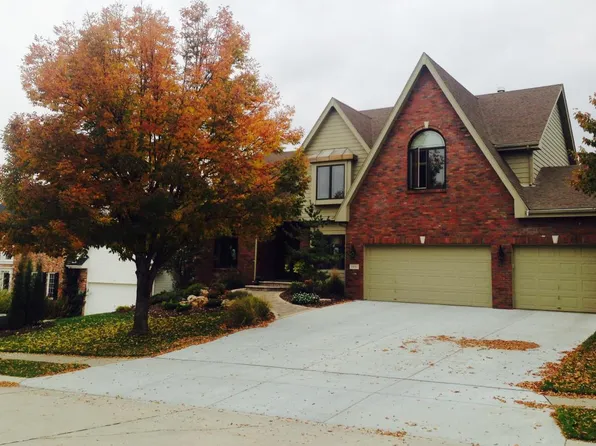 14010 Hartman Ave, Omaha, NE 68164