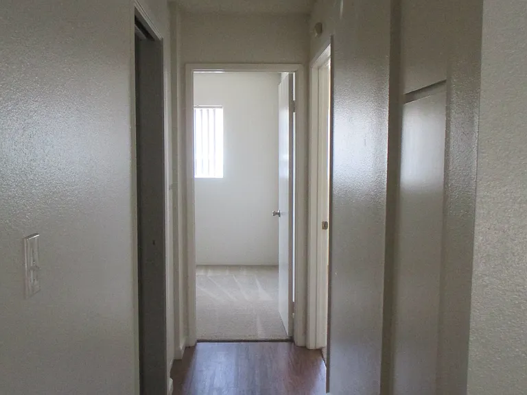 2114 Thomas Ave #2 — Photo 5
