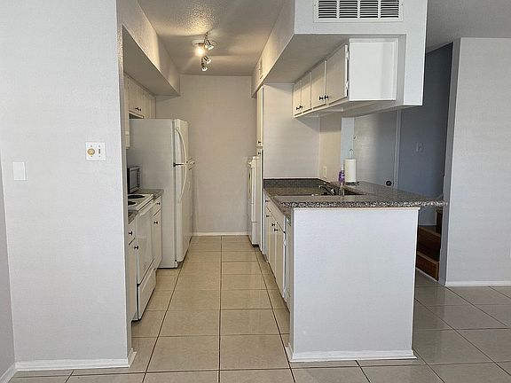 3rd image of 6633 W Airport Blvd APT 907