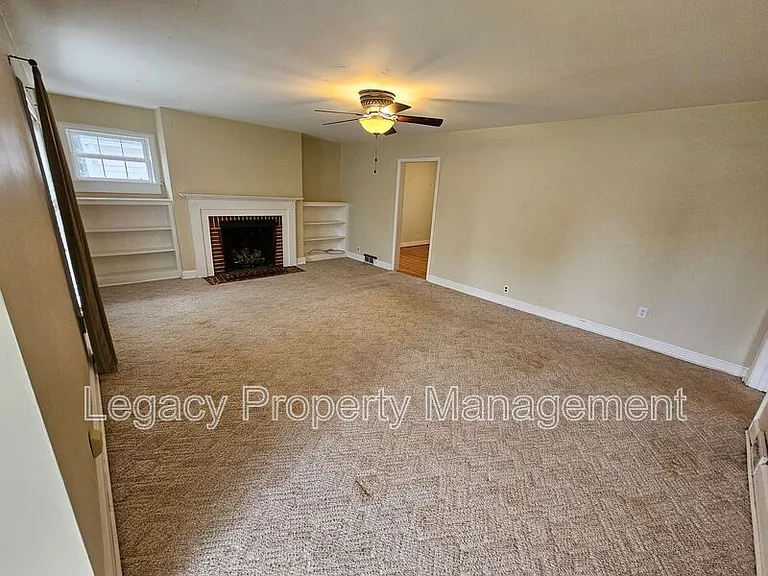 1425 Union Cross Rd — Photo 5