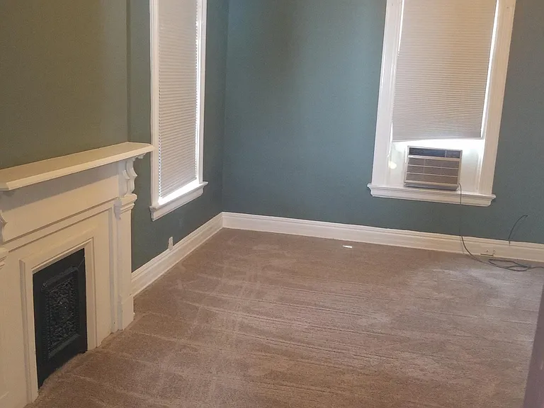 3914 Regent Ave — Photo 7