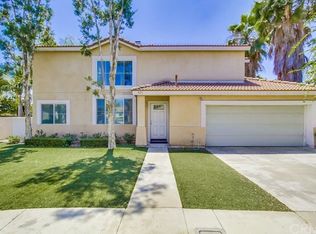 321 Oakview Dr, Azusa, CA 91702
