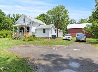 2727 Lyndonville Rd, Medina, NY 14103