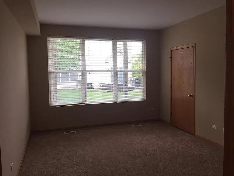 2880 Stonewater Dr — Photo 22