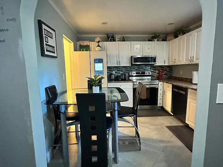 12737 Westhampton Cir — Photo 5
