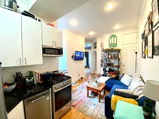 Rented by Douglas Elliman | media 3