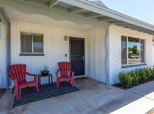 3901 E Mercer Ln, Phoenix, AZ 85028