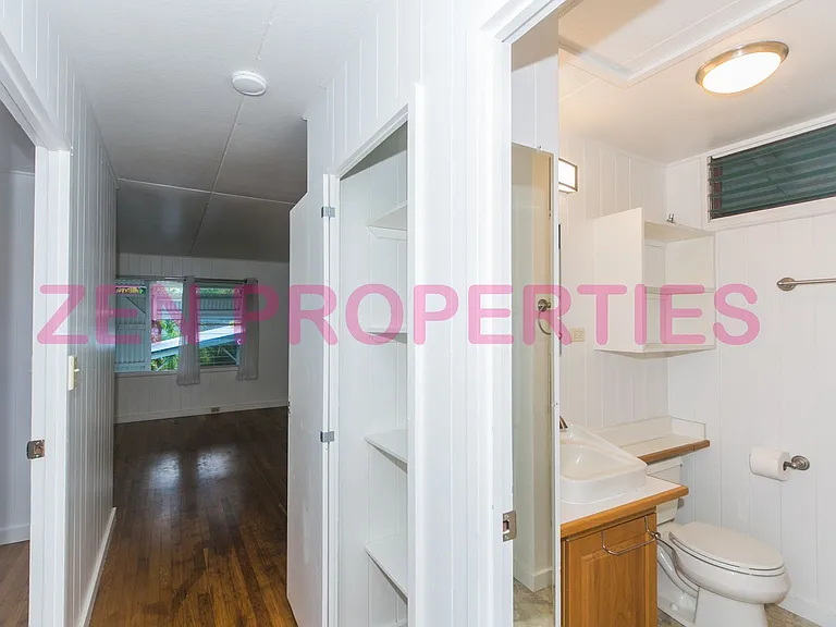 1555 Moani St — Photo 33
