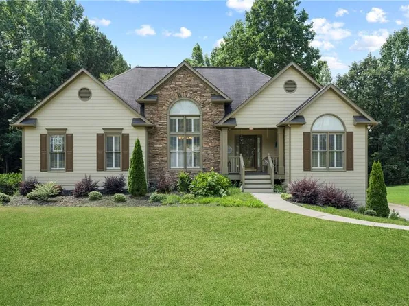 55 Garrison Dr, Dallas, GA 30157