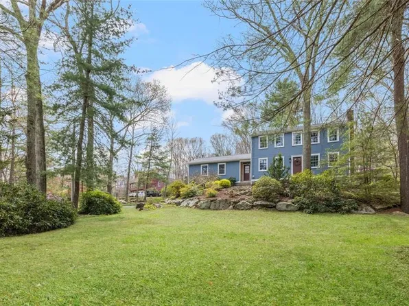 70 Williams Rd, Smithfield, RI 02917