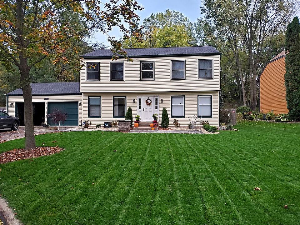 1st image of 3021 Rainier Ct