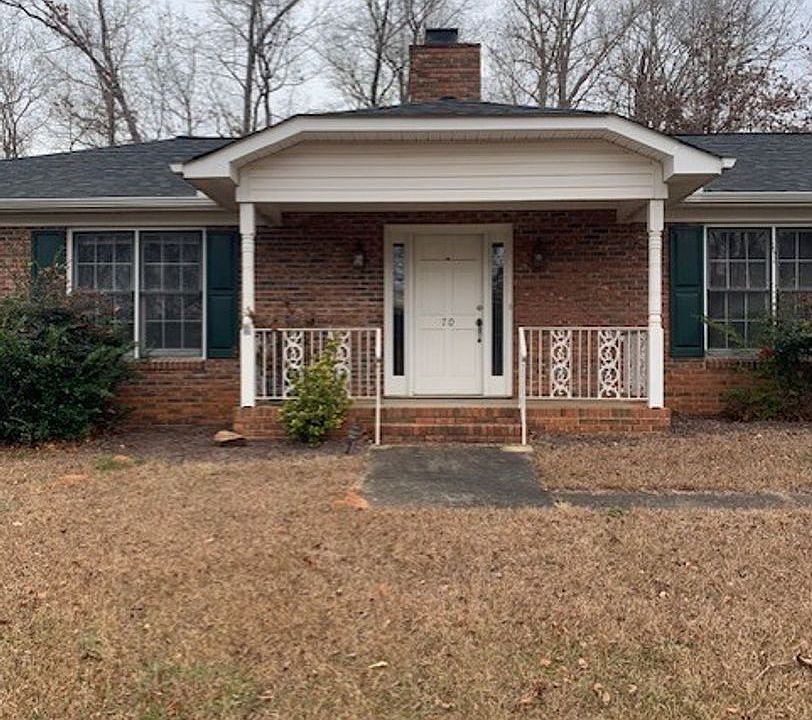 1st image of 70 Carolina Oaks Dr