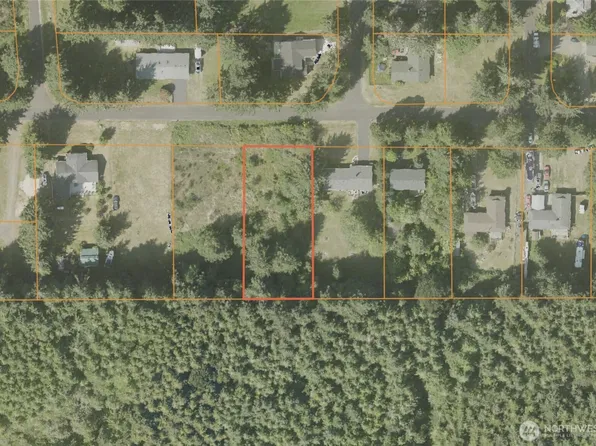 18 Shamrock Way, Ocean Shores, WA 98550