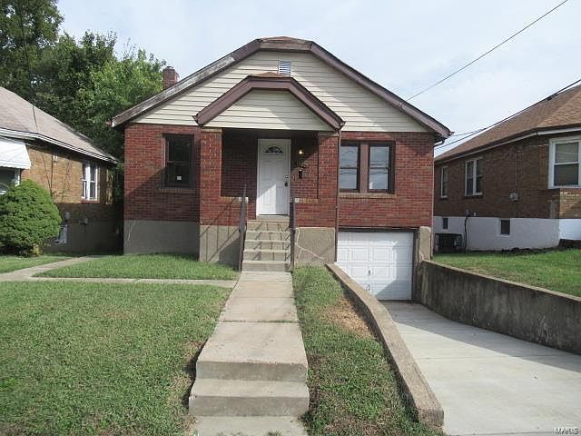 1st image of 1460 70th St