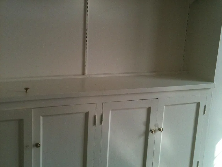 DINING ROOM BUILT-IN CABINETRY
