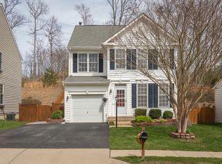 17653 Hampstead Ridge Ct, Dumfries, VA 22026