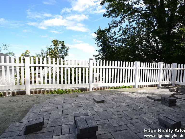 168 Bigelow St #1 — Photo 17