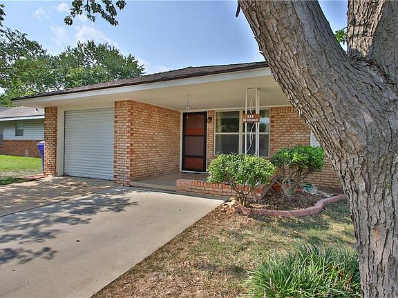4th image of 319 Mimosa Dr