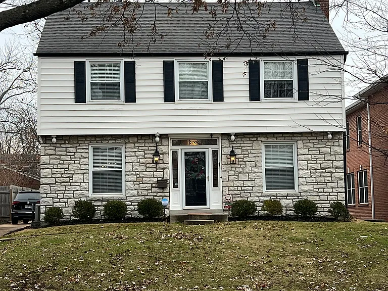 2000 Parkridge Ave — Photo 1