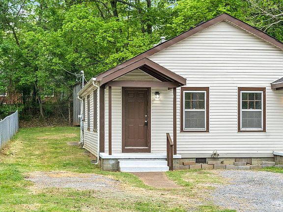 3rd image of 814 Gracey Ave #816