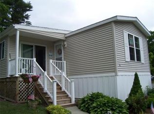 6 Natureway Cir, Halifax, MA 02338