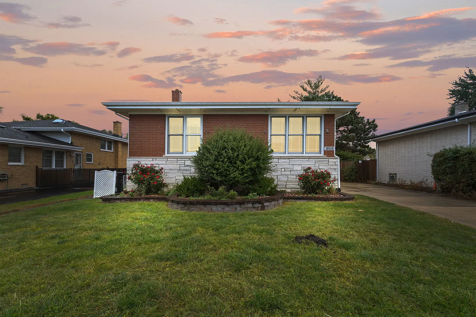 10509 Kedvale Ave photo 1