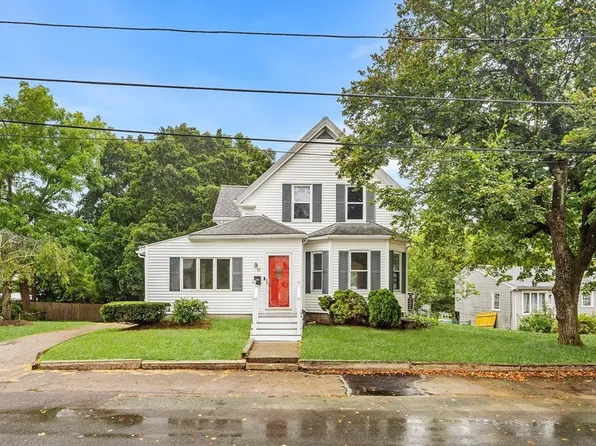30 Emery St, Holbrook, MA 02343