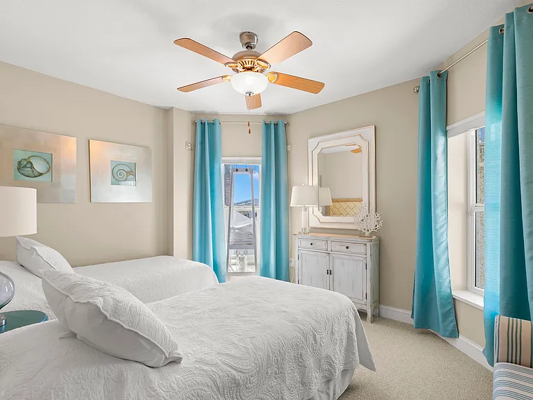 10042 Gulf Blvd — Photo 56