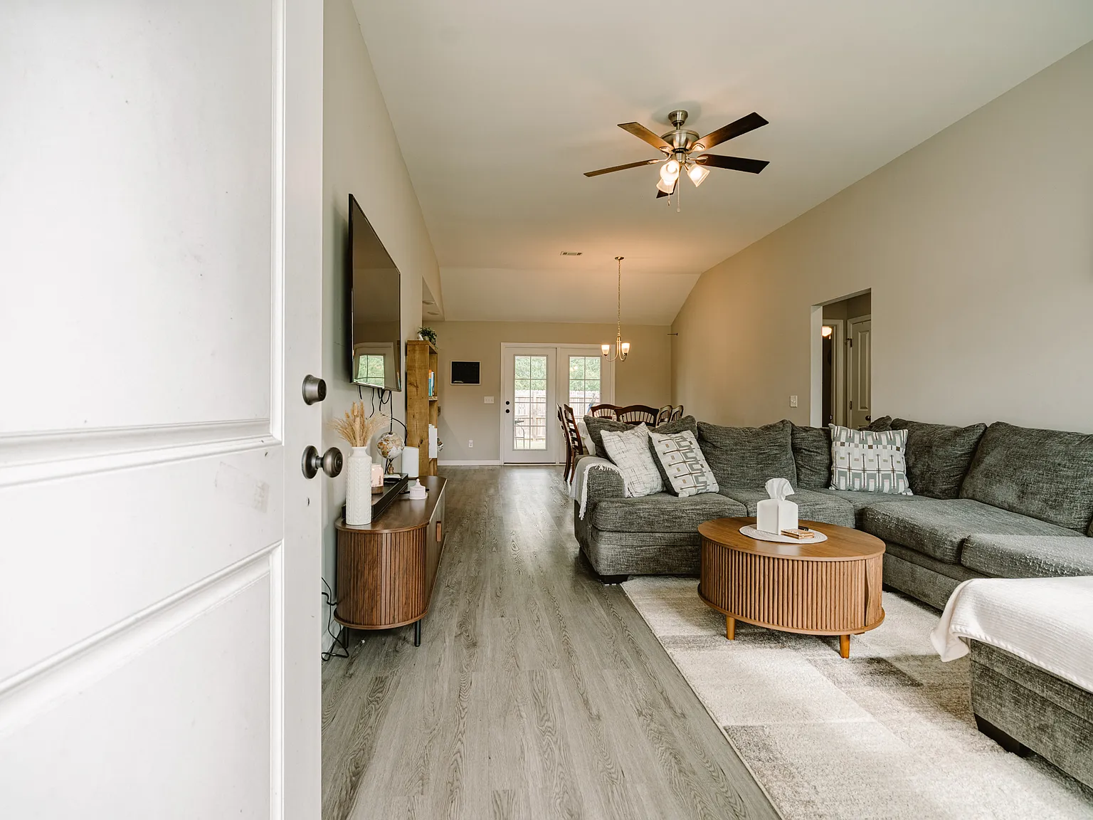 46 Persimmon Boulevard NE - 1 — Photo 4