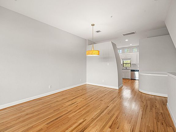 5th image of 7650 Springhill St #601