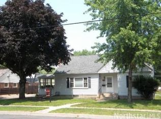 517 3rd St NE, Osseo, MN 55369