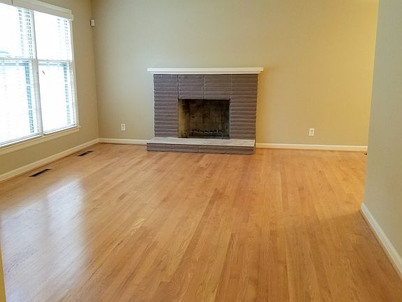 3rd image of 5023 Pawnee Dr