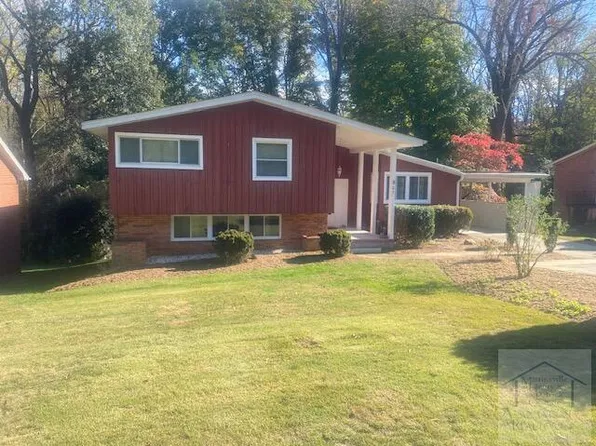 907 Clarke Rd, Martinsville, VA 24112