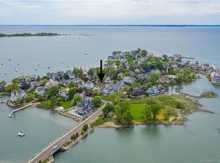 4 Browne Pl, Norwalk, CT 06853