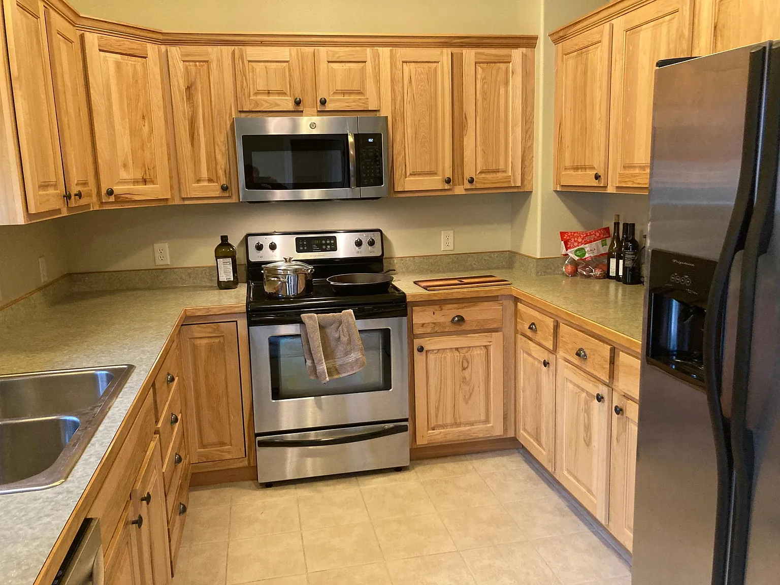 825 Crestmont Way — Photo 2