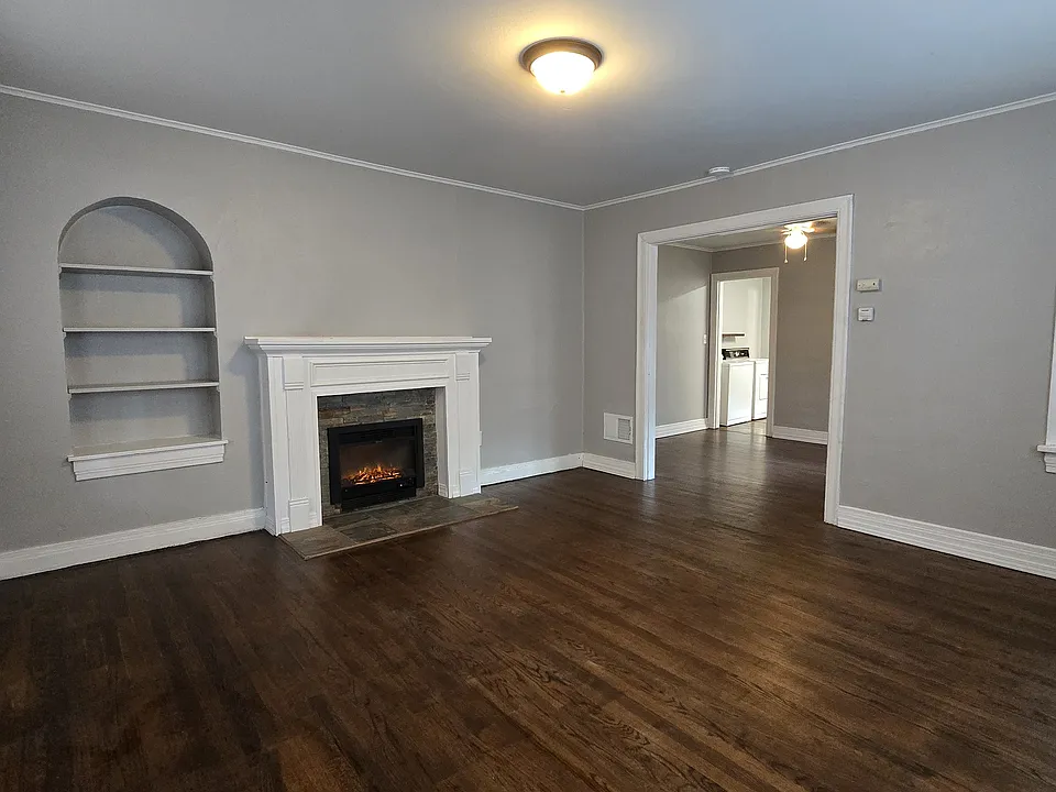 2530 NW 11th St