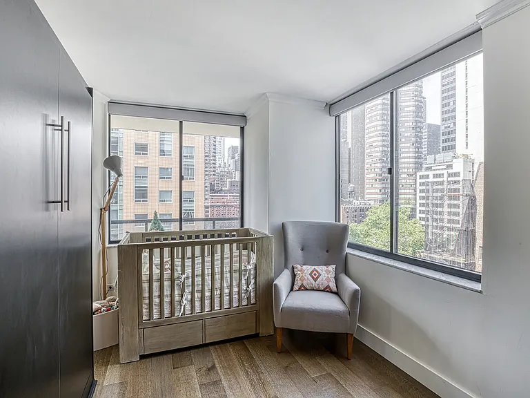 255 E 49th St #15E — Photo 9