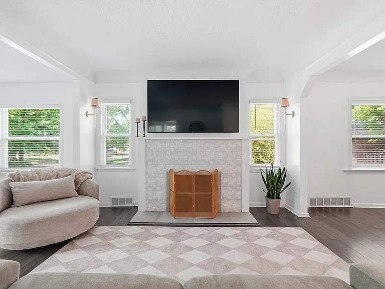 1401 Midland Blvd — Photo 5