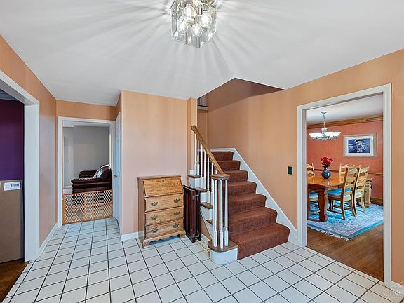 5th image of 8122 Kemperridge Ct