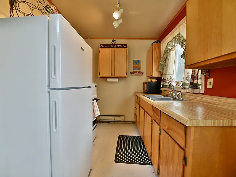 103 Wendell Ave — Photo 9