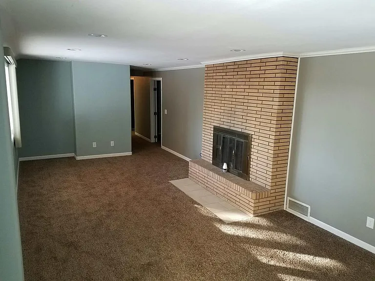 House- NW — Photo 13